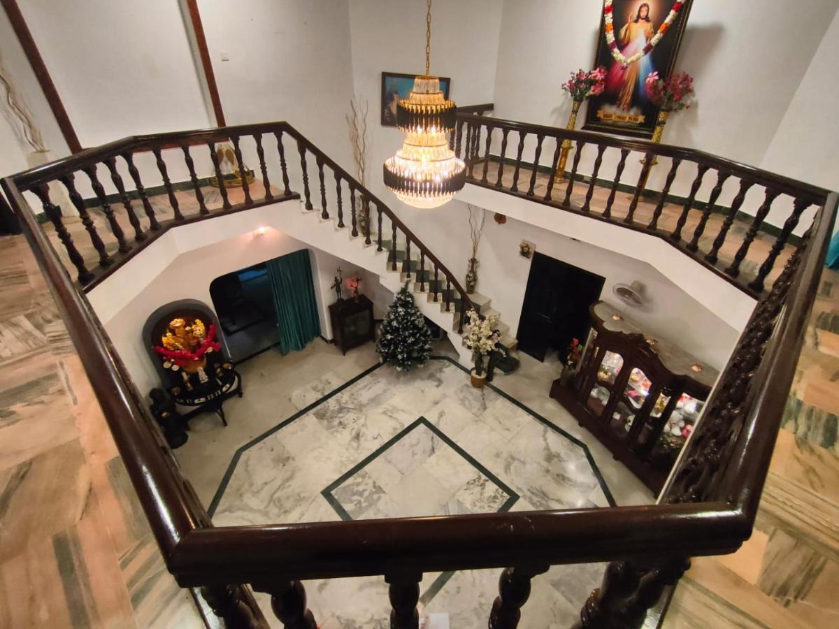 Villa Celeste Пондичери Екстериор снимка